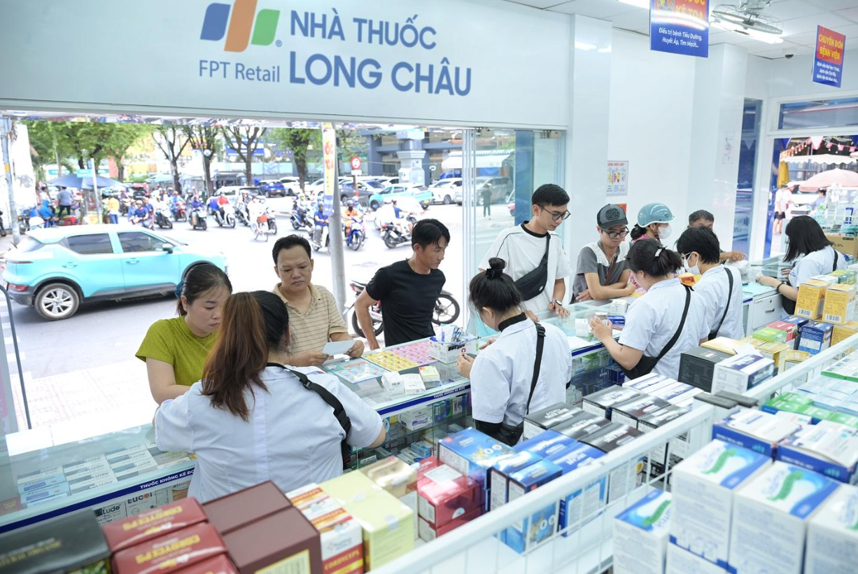 Long Châu tiếp tục mở rộng danh mục thuốc thế hệ mới và thuốc hiếm lên 12 loại
. Ảnh: FRT