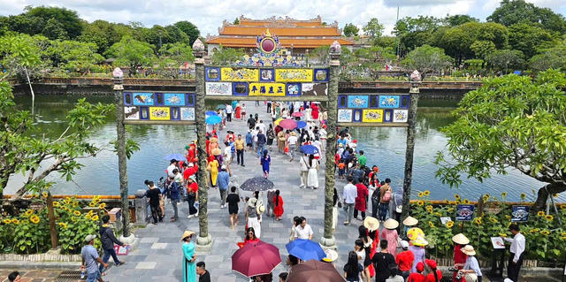 Huế là địa phương đầu tiên phối hợp xây dựng, triển khai mô hình “Thành phố Nhiếp ảnh Việt Nam”. (Ảnh: T.Nhung).