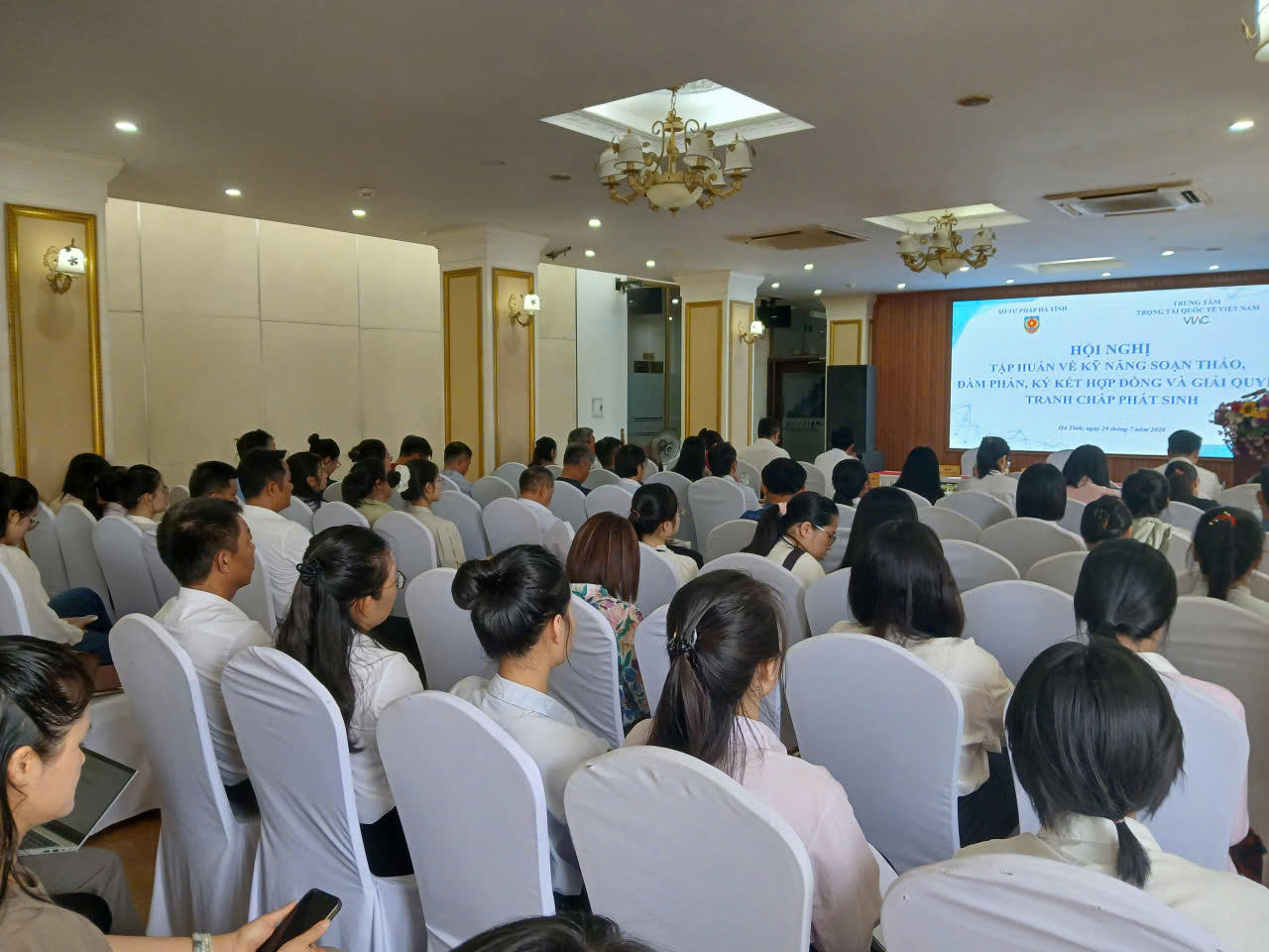 Trang bị kỹ năng quản trị hợp đồng, tăng 'lá chắn' pháp lý cho doanh nghiệp Hà Tĩnh