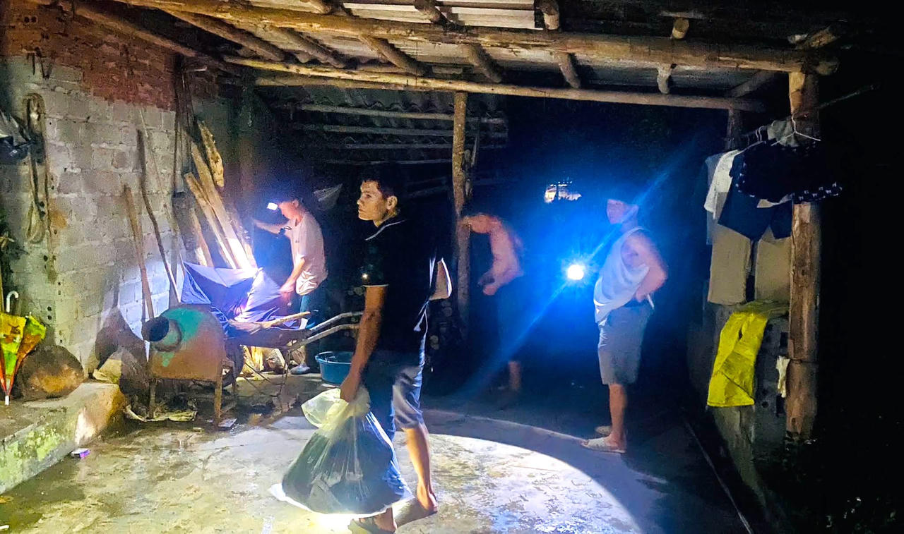 Di dời 16 hộ dân Bản Xèo (Lào Cai) khỏi khu vực nguy cơ sạt lở