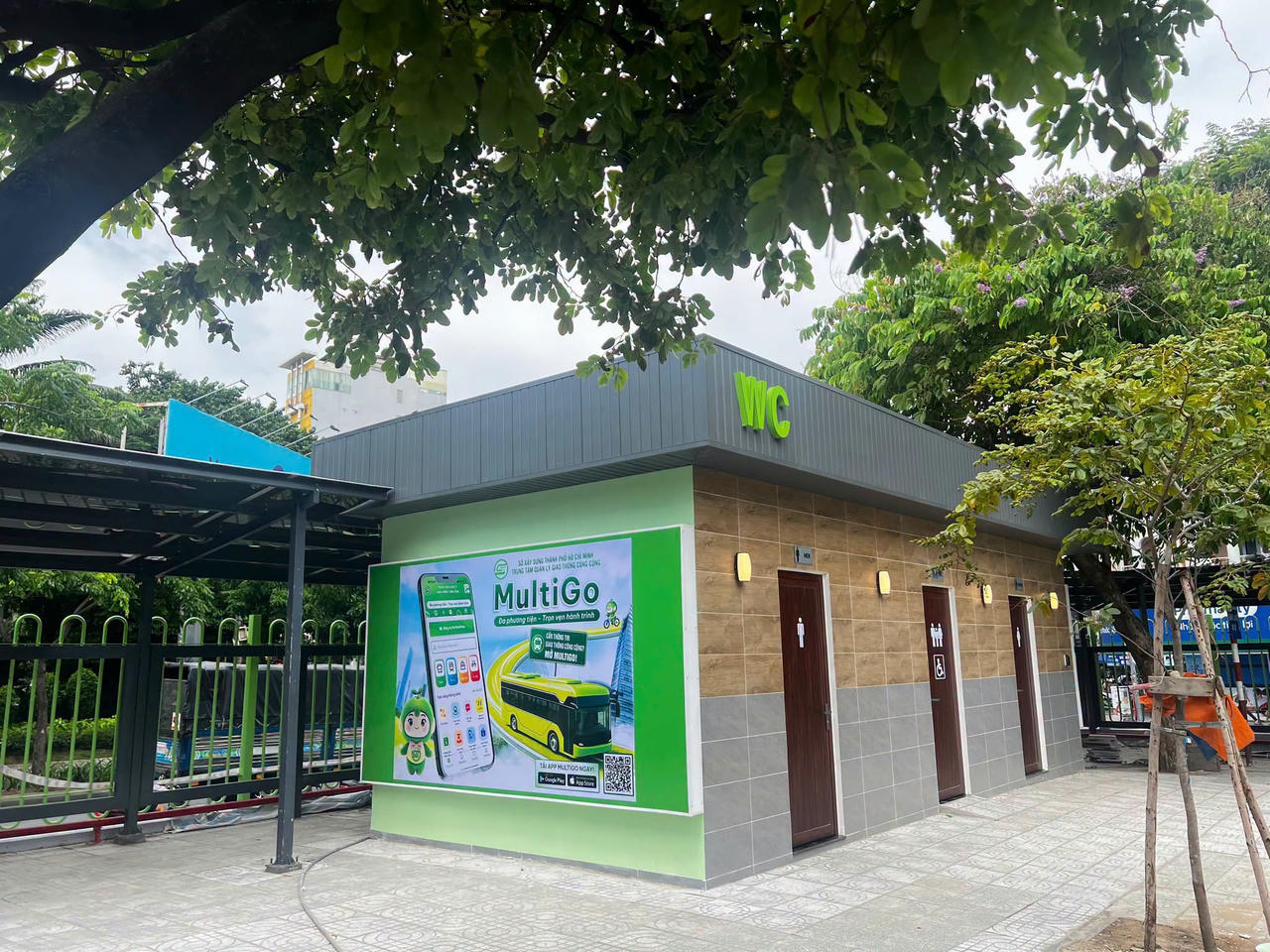 Xe buýt TP Hồ Chí Minh đổi mới đồng bộ, ngày càng thu hút người dân sử dụng