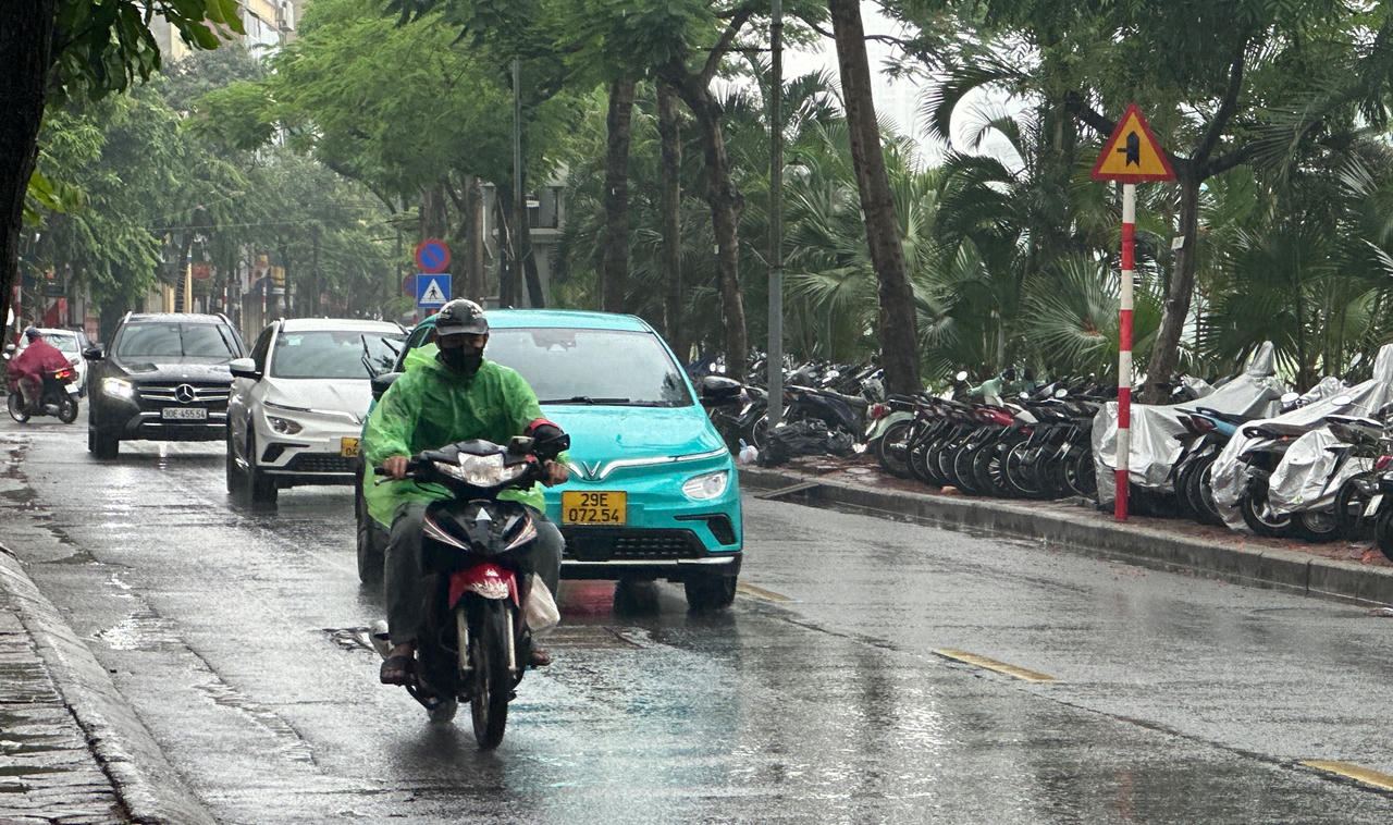 Thời tiết ngày 30/7: Hà Nội và nhiều khu vực trên cả nước mưa dông Thời tiết ngày 30/7: Hà Nội và nhiều khu vực trên cả nước mưa dông