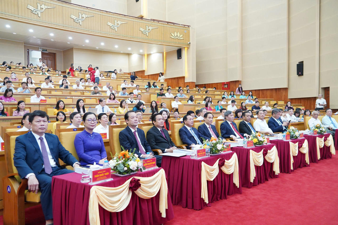 Làm sáng tỏ giá trị di sản và sức sống thời đại của Danh nhân văn hóa Lê Quý Đôn