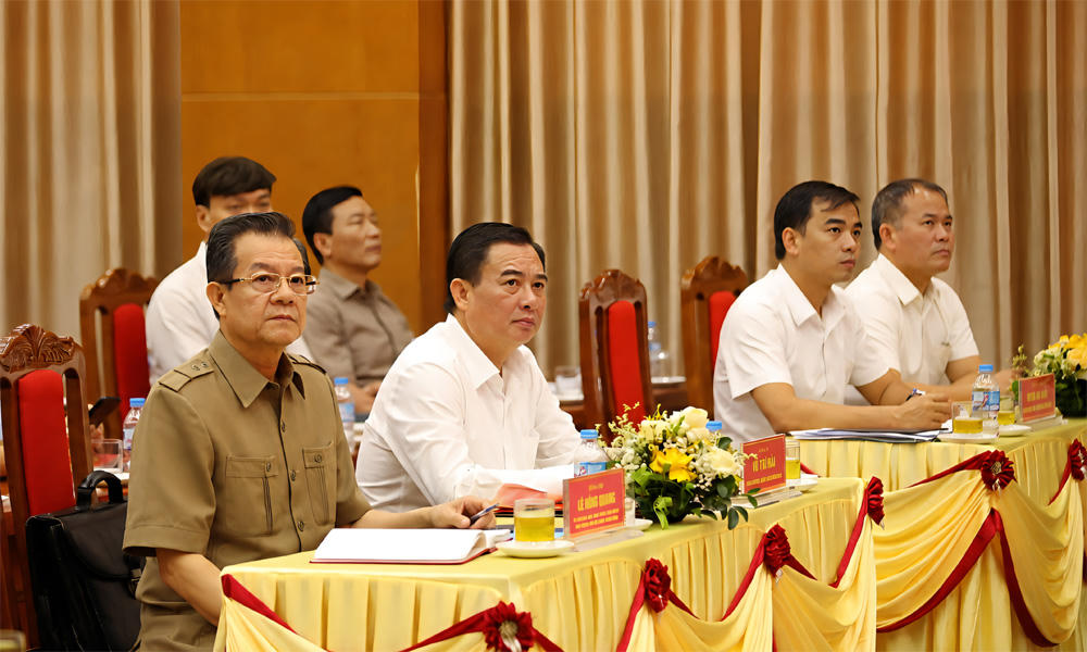 Các đại biểu tham dự hội nghị.