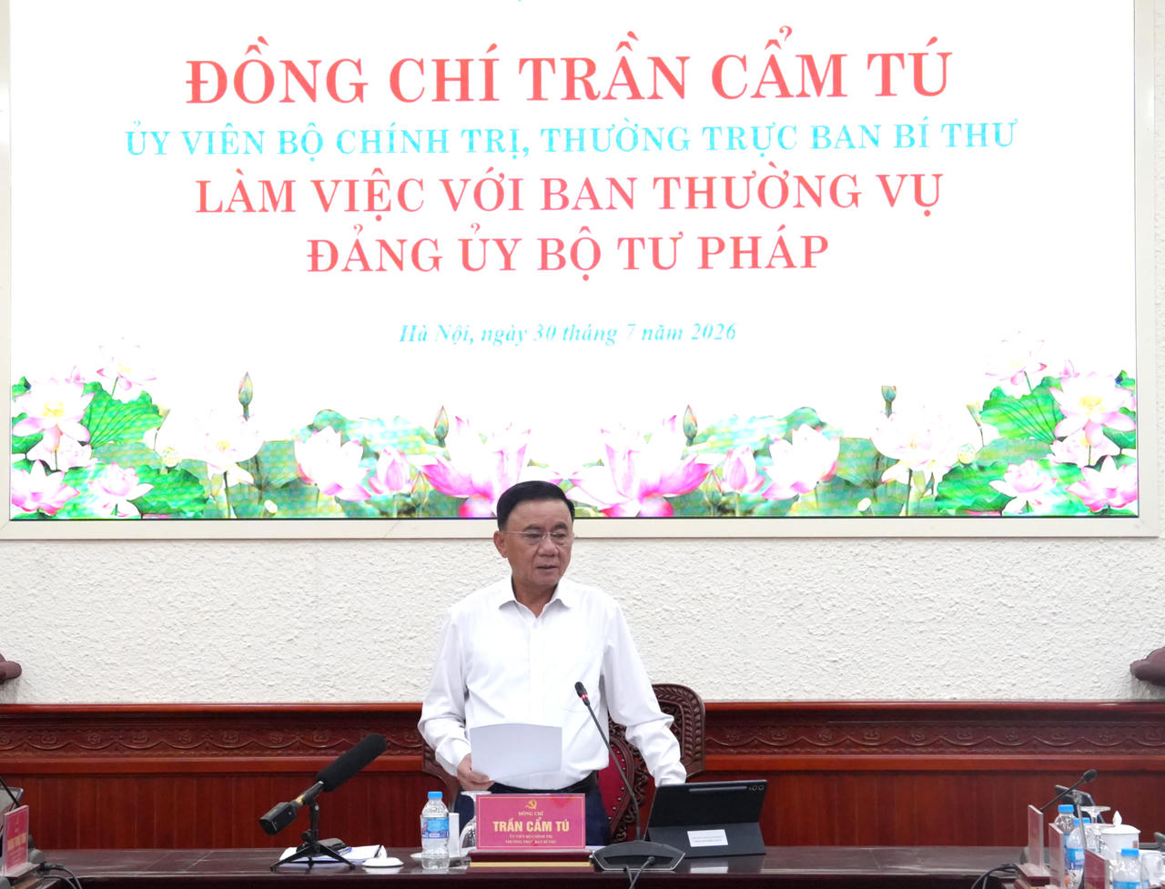 Ủy viên Bộ Chính trị, Thường trực Ban Bí thư Trần Cẩm Tú kết luận buổi làm việc.
