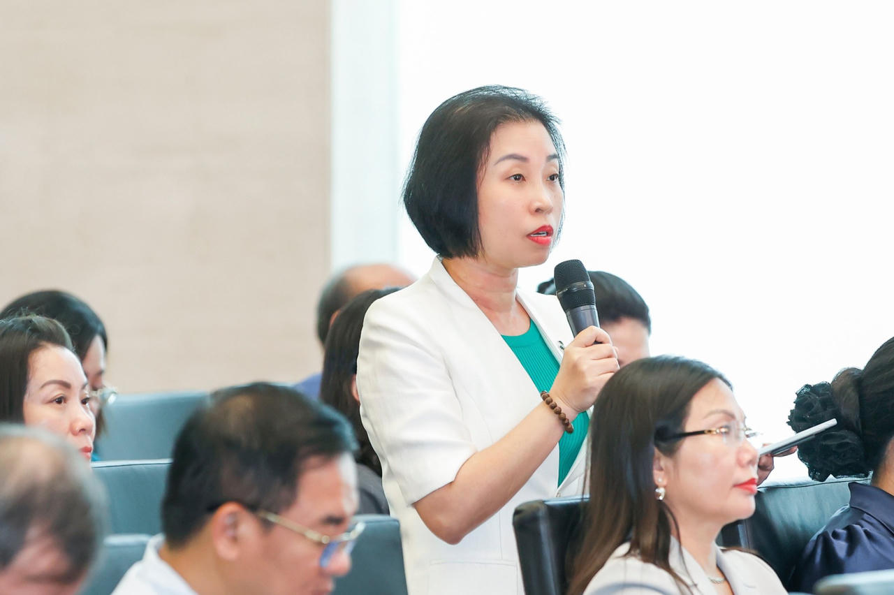 Phó Chủ tịch HĐND TP Hà Nội Phạm Thị Thanh Mai phát biểu tham luận tại Diễn đàn.