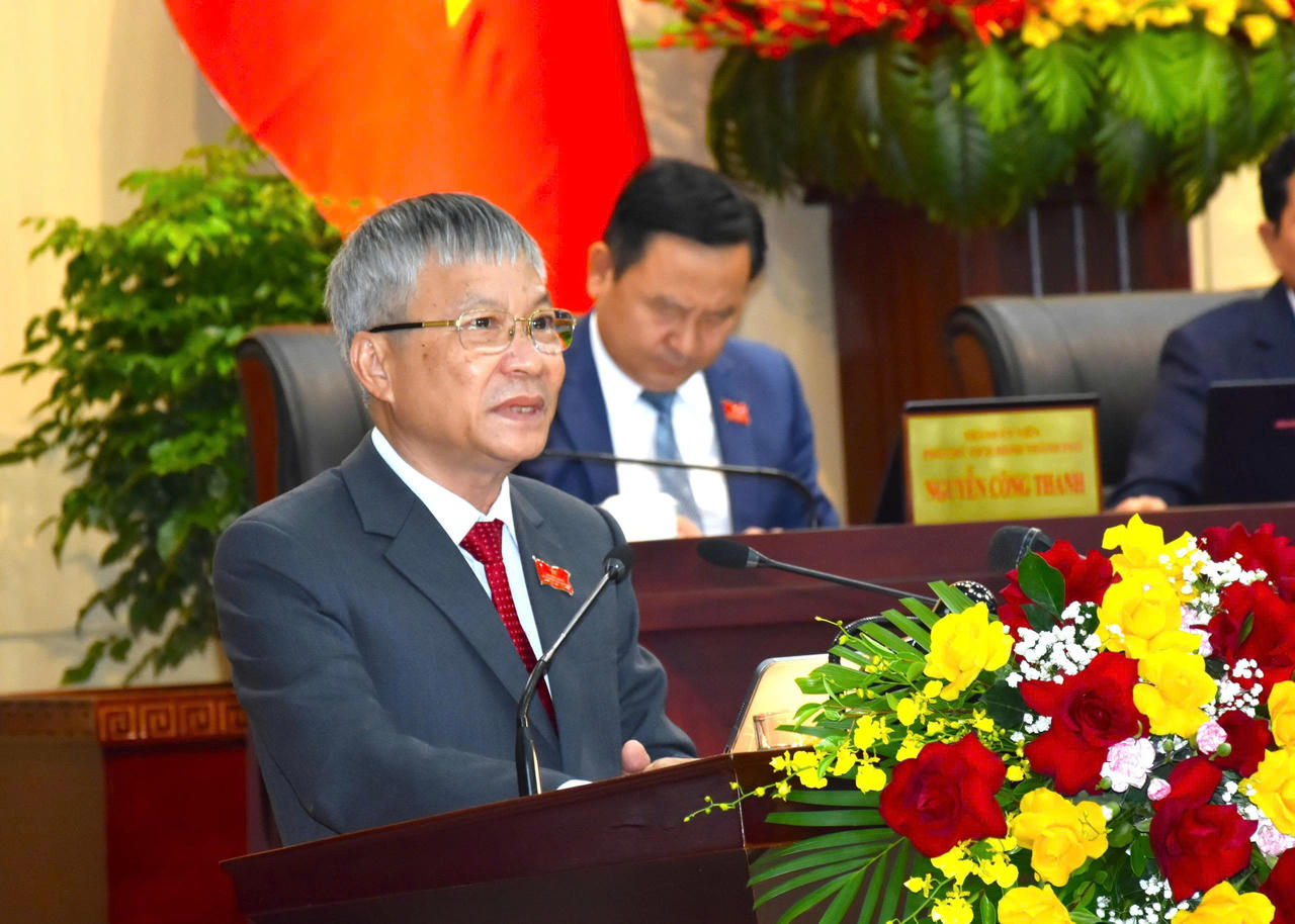 Ông Nguyễn Đức Dũng, Phó Bí thư Thành ủy, Chủ tịch HĐND TP Đà Nẵng phát biểu khai mạc và cho biết, đây là kỳ họp có ý nghĩa quan trọng, tập trung thảo luận nhiều nhóm nội dung trọng tâm (ảnh Vân Anh)