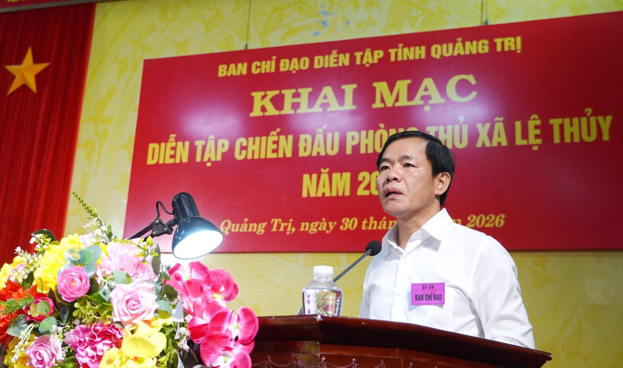 Bí thư Tỉnh ủy Nguyễn Văn Phương phát biểu chỉ đạo tại buổi khai mạc diễn tập. (Ảnh: Tiến Nhất)