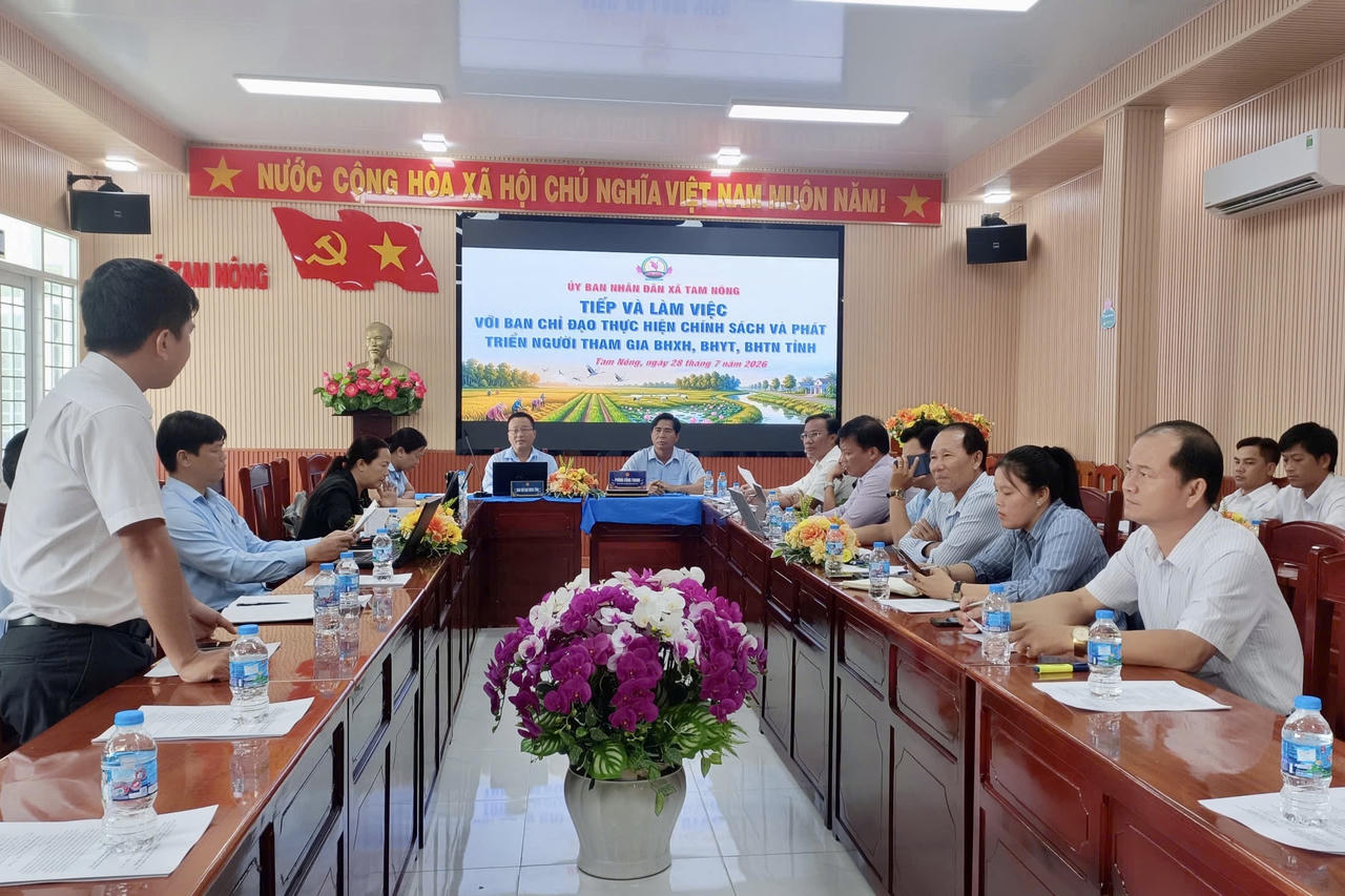 Đồng Tháp: Gỡ khó từ cơ sở để tăng tốc phát triển người tham gia BHXH, BHYT