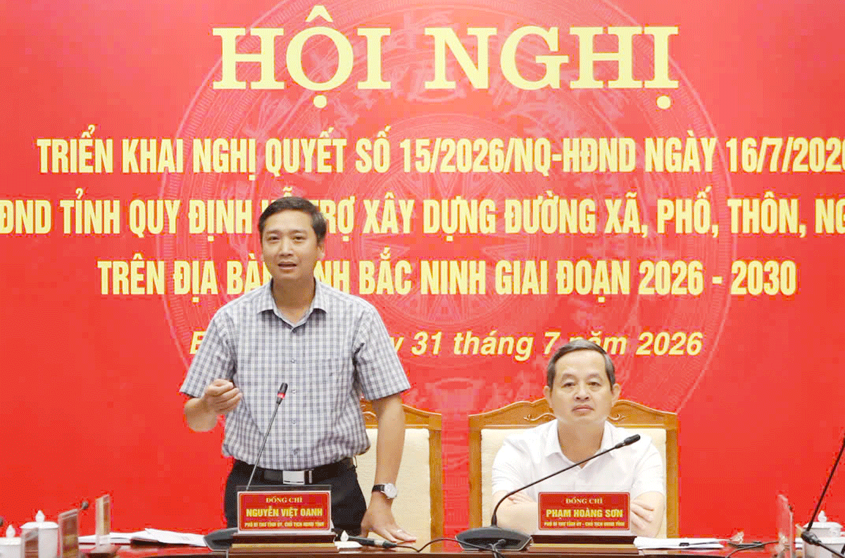 Ông Nguyễn Việt Oanh, Chủ tịch HĐND tỉnh phát biểu tại hội nghị.(Ảnh: Cổng thông tin điện tử tỉnh Bắc Ninh)