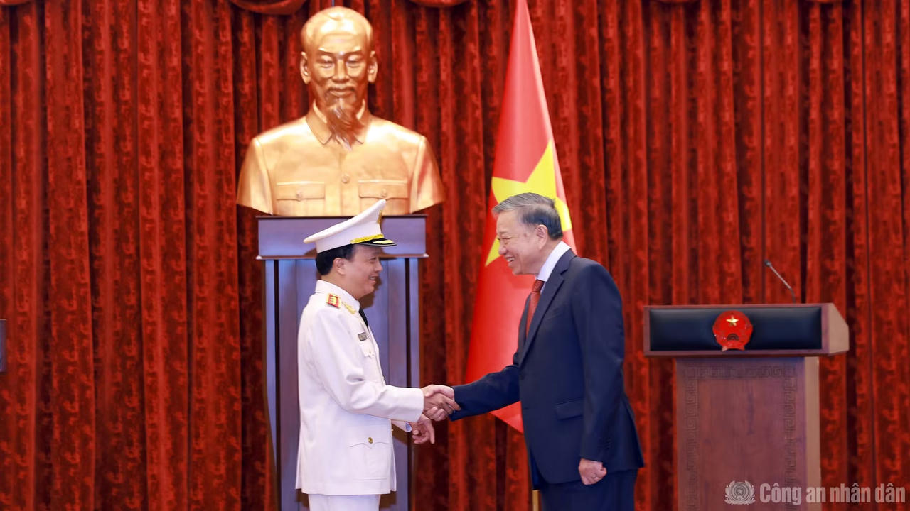 cand_br_k-ha2062.jpg