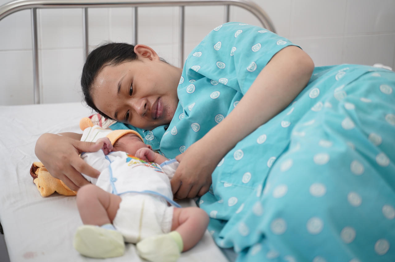 Tăng cường truyền thông để tăng tỷ lệ trẻ được nuôi dưỡng hoàn toàn bằng sữa mẹ trong 6 tháng đầu Tăng cường truyền thông để tăng tỷ lệ trẻ được nuôi dưỡng hoàn toàn bằng sữa mẹ trong 6 tháng đầu