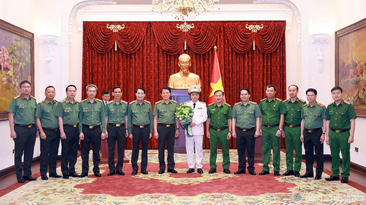 cand_br_k-ha2107.jpg