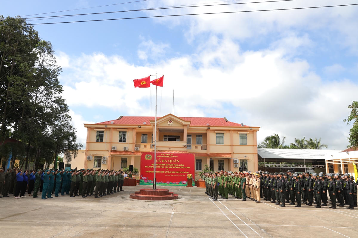 Tây Ninh ra quân bảo đảm an ninh tuyến biên giới