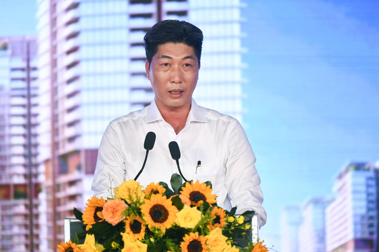 Ông Nguyễn Lê Quốc Toàn - Phó Chủ tịch UBND đặc khu Phú Quốc phát biểu tại lễ khởi công