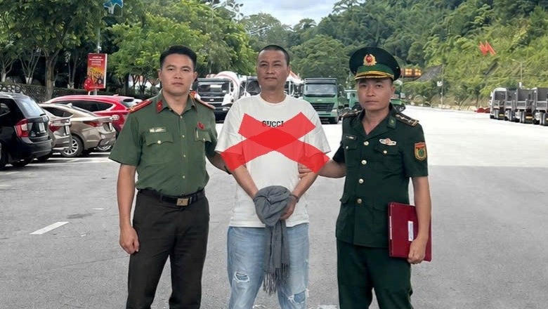 Bắt giữ đối tượng truy nã người nước ngoài nhập cảnh trái phép để lẩn trốn