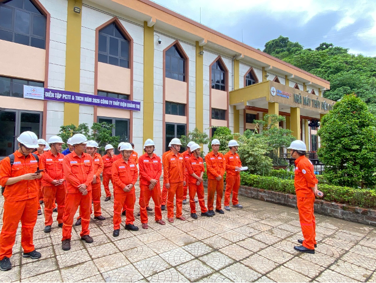 Lực lượng xung kích Công ty triển khai diễn tập PCTT&TKCN năm 2026