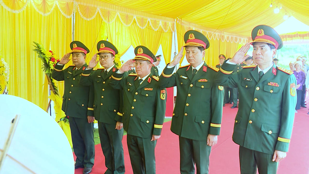Cất bốc, di chuyển hài cốt liệt sĩ Ngô Khang Cán từ Quảng Ninh về Cao Bằng