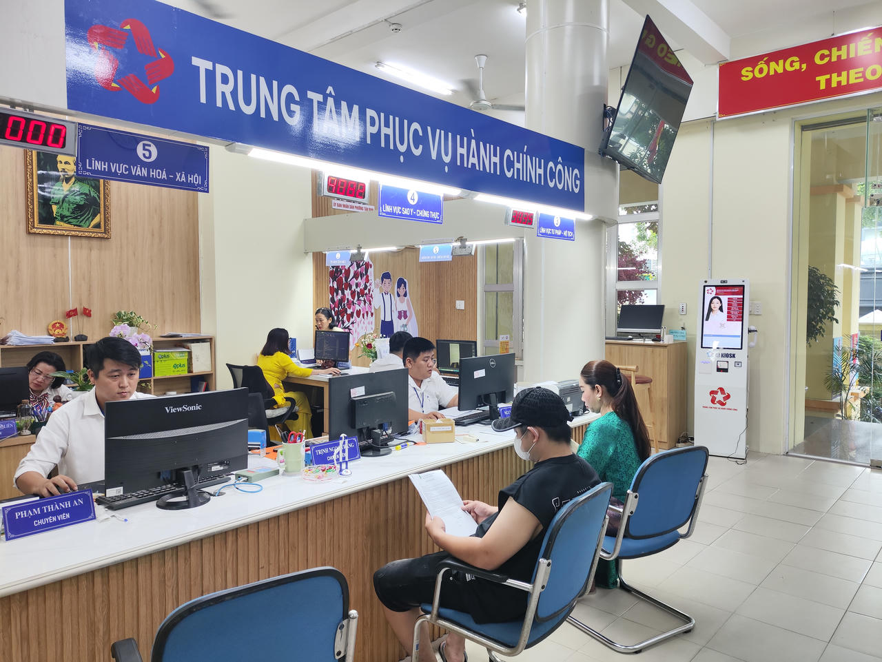 TP Hồ Chí Minh quyết chấm dứt phát sinh “giấy phép con”, giấy tờ ngoài quy định