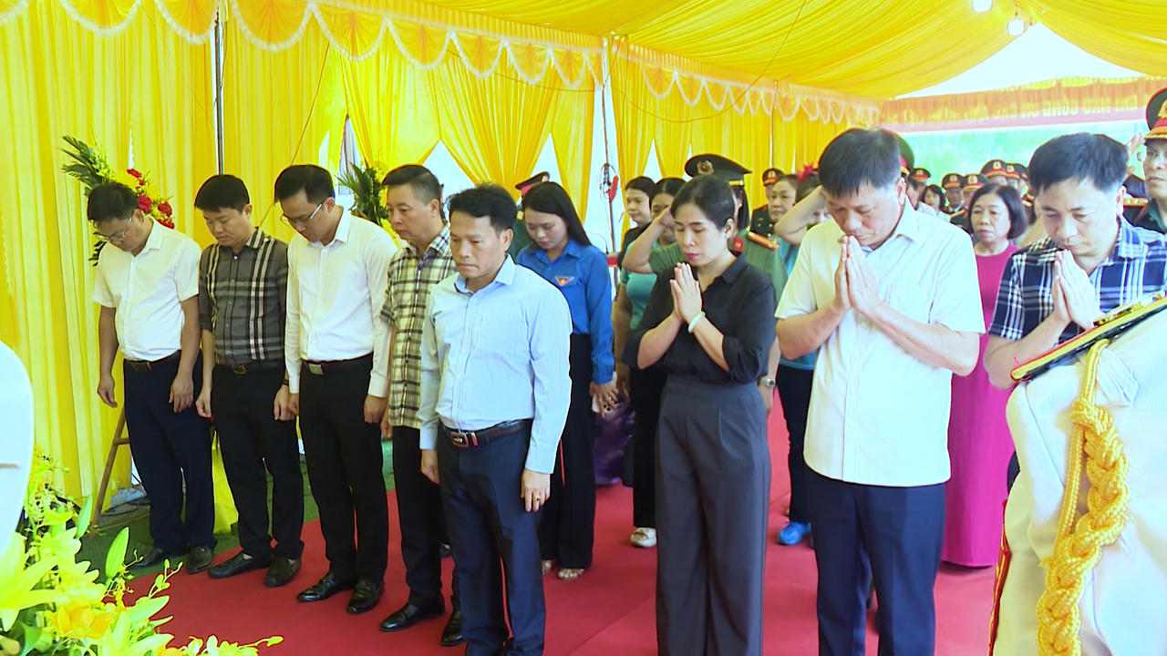 Cất bốc, di chuyển hài cốt liệt sĩ Ngô Khang Cán từ Quảng Ninh về Cao Bằng