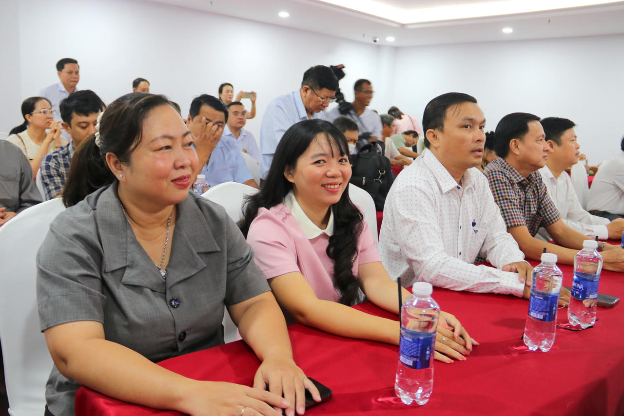 Lãnh đạo nhiều xã, phường của TP Cần Thơ tham dự lễ khai mạc