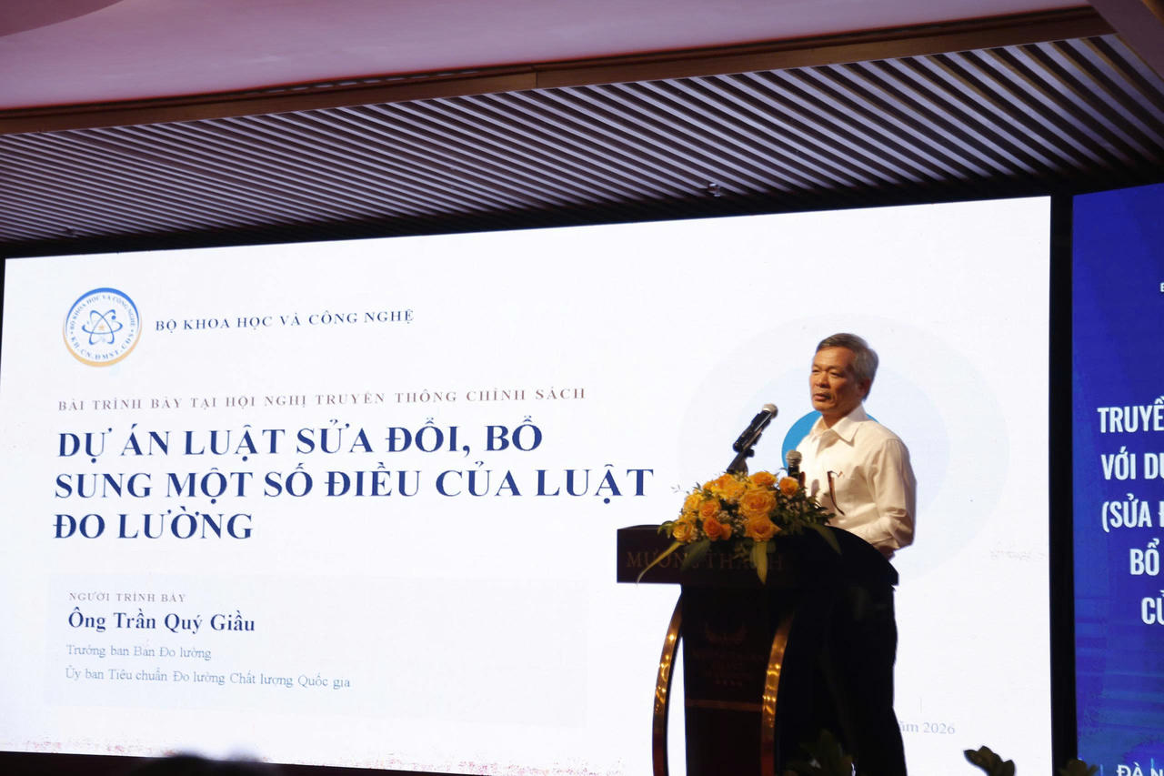 Ông Trần Quý Giàu, Trưởng ban Đo lường – Ủy ban Tiêu chuẩn Đo lường chất lượng Quốc gia – Bộ Khoa học và Công nghệ phát biểu thảo luận