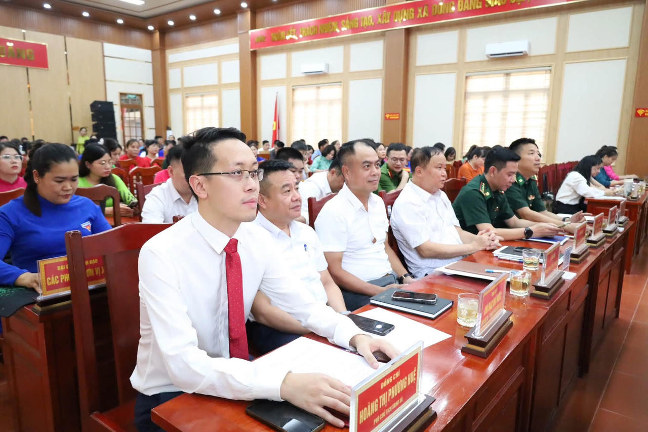 Các đại biểu tham dự Hội nghị.