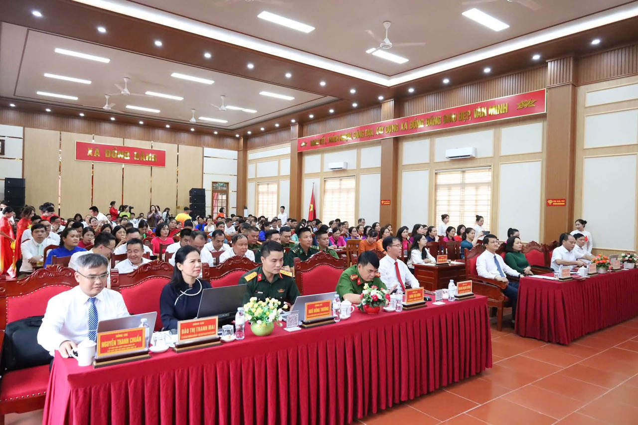 Toàn cảnh hội nghị.