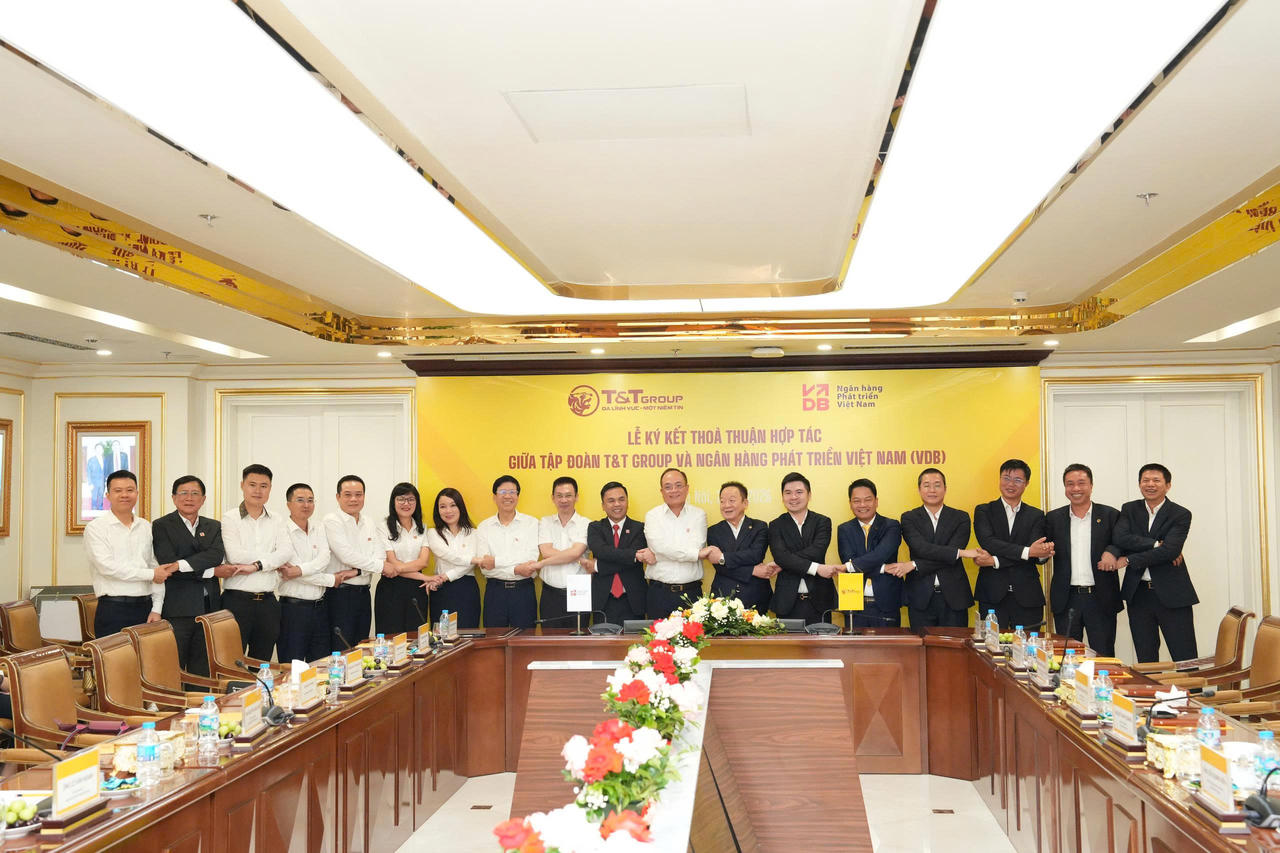 VDB Lâm Đồng và Tập đoàn T&T ký kết thỏa thuận tài trợ vốn tín dụng đầu tư của Nhà nước