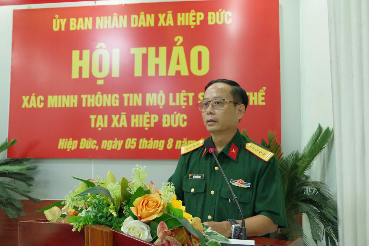 Đại tá Đỗ Nguyên Hoài - Phó Chính ủy Bộ CHQS TP Đà Nẵng phát biểu tại Hội thảo