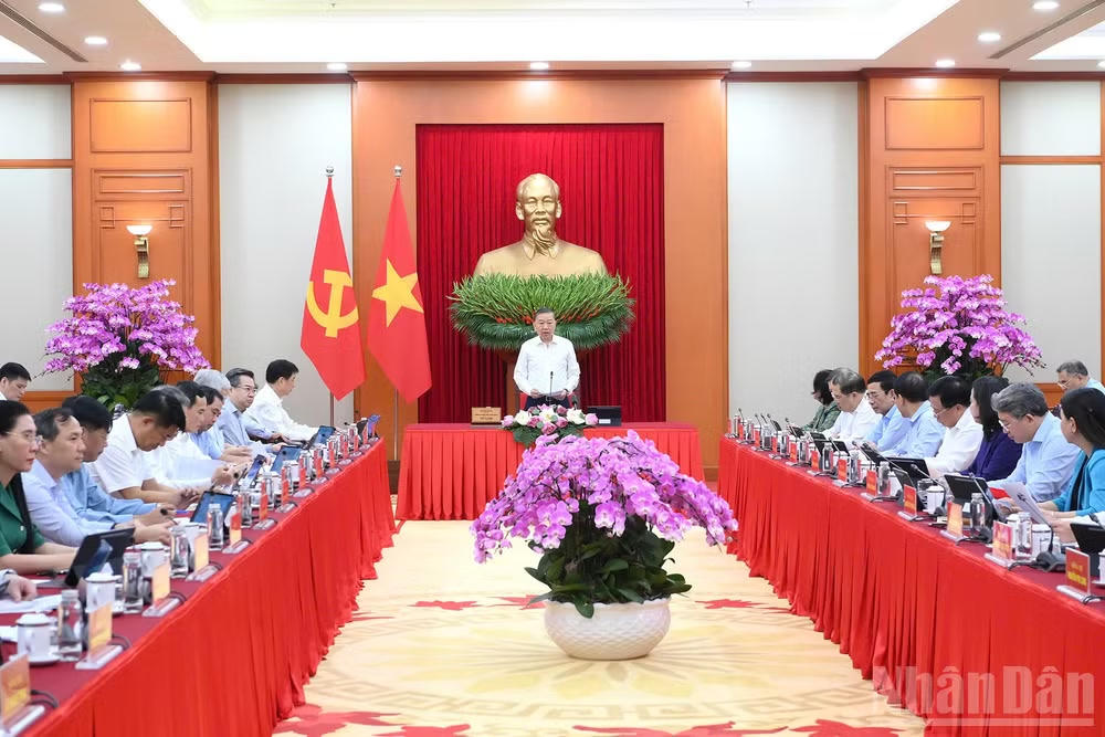 Xây dựng Điều lệ Đảng khoa học, dễ thực hiện và có sức sống lâu dài