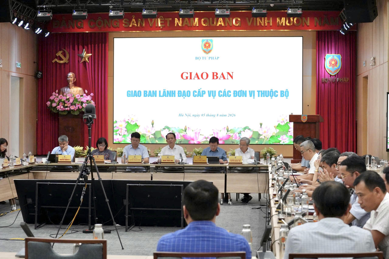 Bộ trưởng Hoàng Thanh Tùng: Tập trung cao độ hoàn thiện thể chế, bảo đảm tiến độ các dự án luật