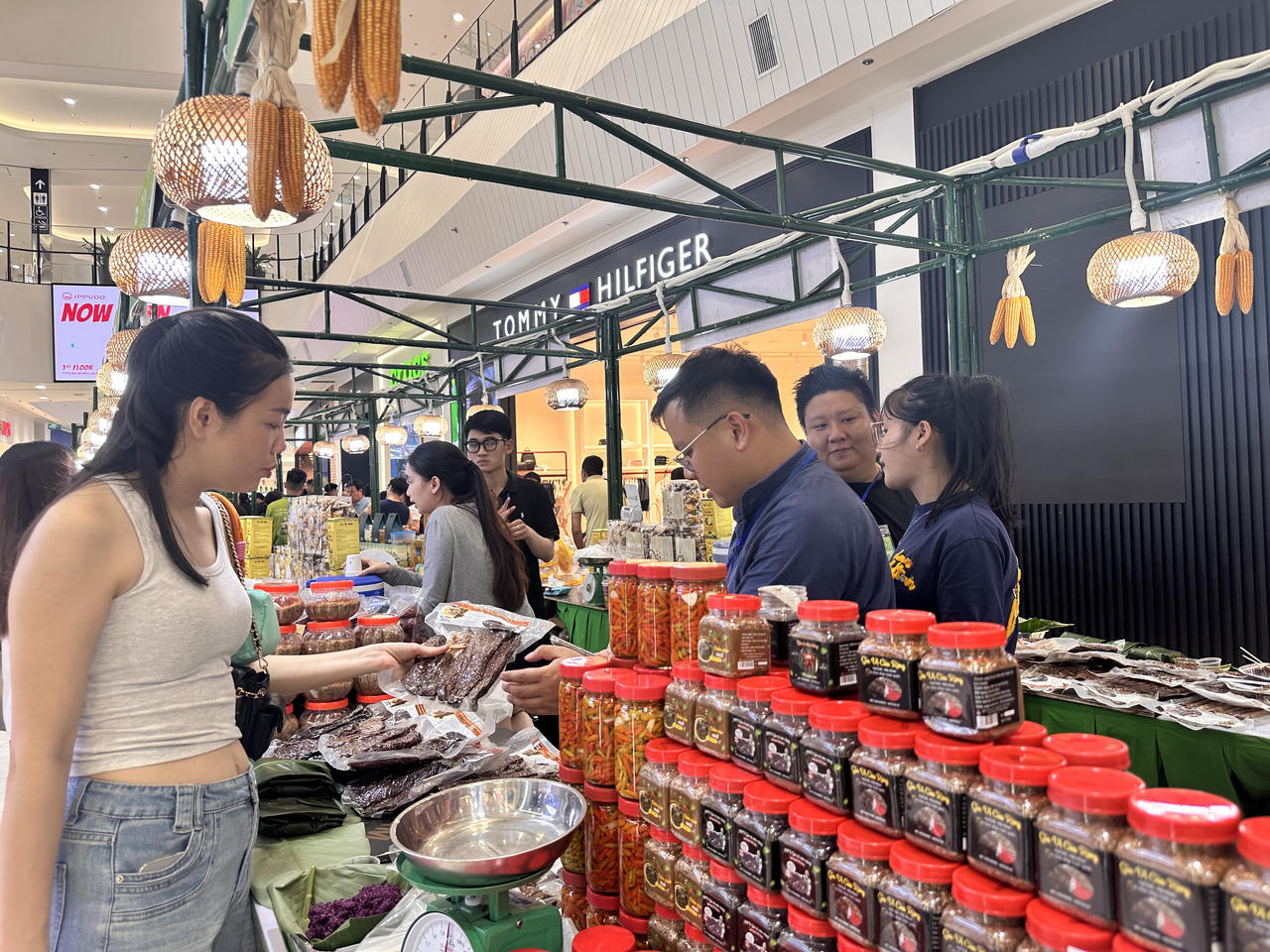 Đẩy mạnh xúc tiến nông sản vào hệ thống Trung tâm Thương mại AEON