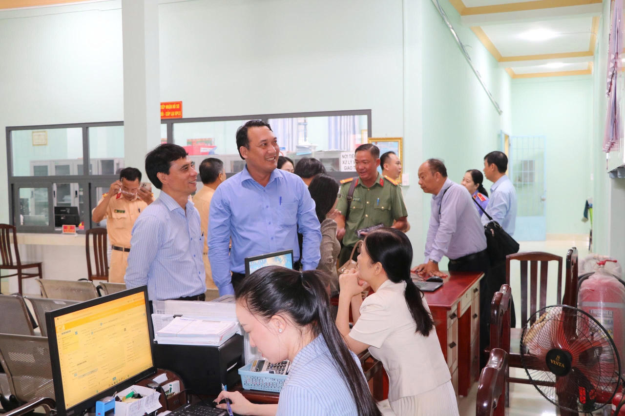 Ban Pháp chế HĐND tỉnh khảo sát công tác cải cách hành chính tại Công an tỉnh An Giang