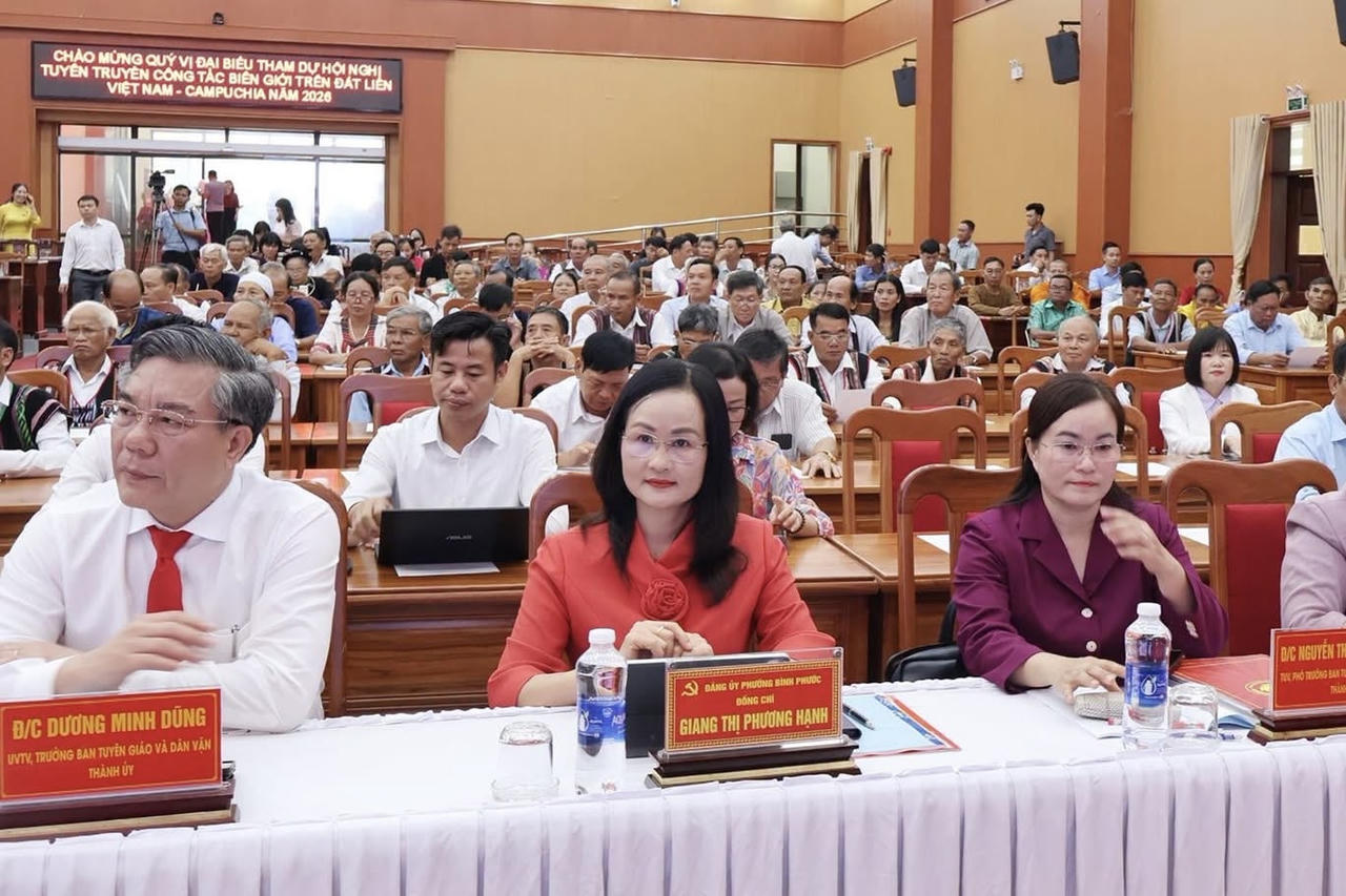 Các đại biểu dự hội nghị. Ảnh: Nguyệt Hà