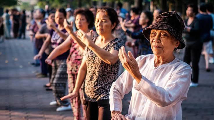 Chăm sóc sức khỏe ngay từ khi... chưa già Chăm sóc sức khỏe ngay từ khi... chưa già