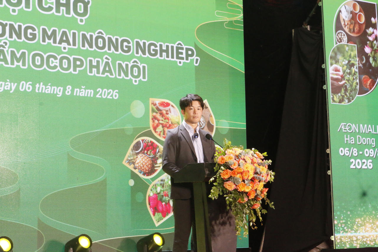 Ông Higashi Akira - Tổng Quản lý Trung tâm thương mại AEON Mall Hà Đông tại Lễ khai mạc Hội chợ. Ảnh: Ngọc Nga