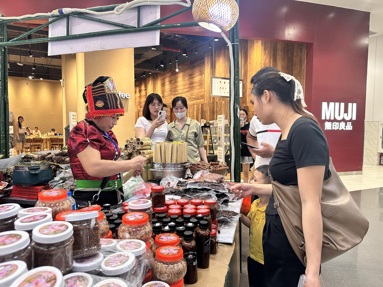 Đẩy mạnh xúc tiến nông sản vào hệ thống Trung tâm Thương mại AEON