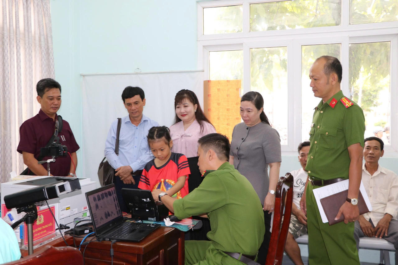 Ban Pháp chế HĐND tỉnh khảo sát công tác cải cách hành chính tại Công an tỉnh An Giang