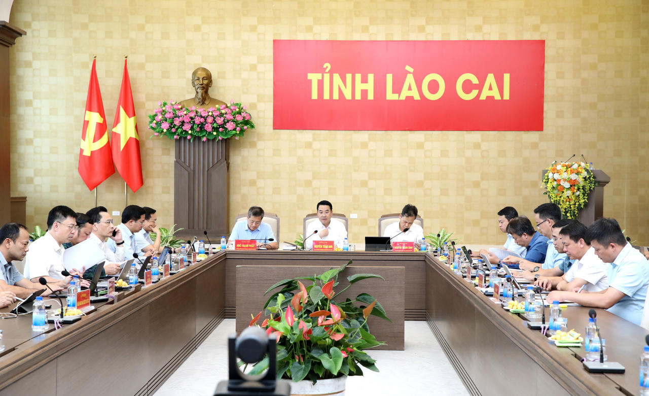 Lào Cai tập trung tháo gỡ điểm nghẽn, thúc đẩy hoàn thành các mục tiêu phát triển kinh tế