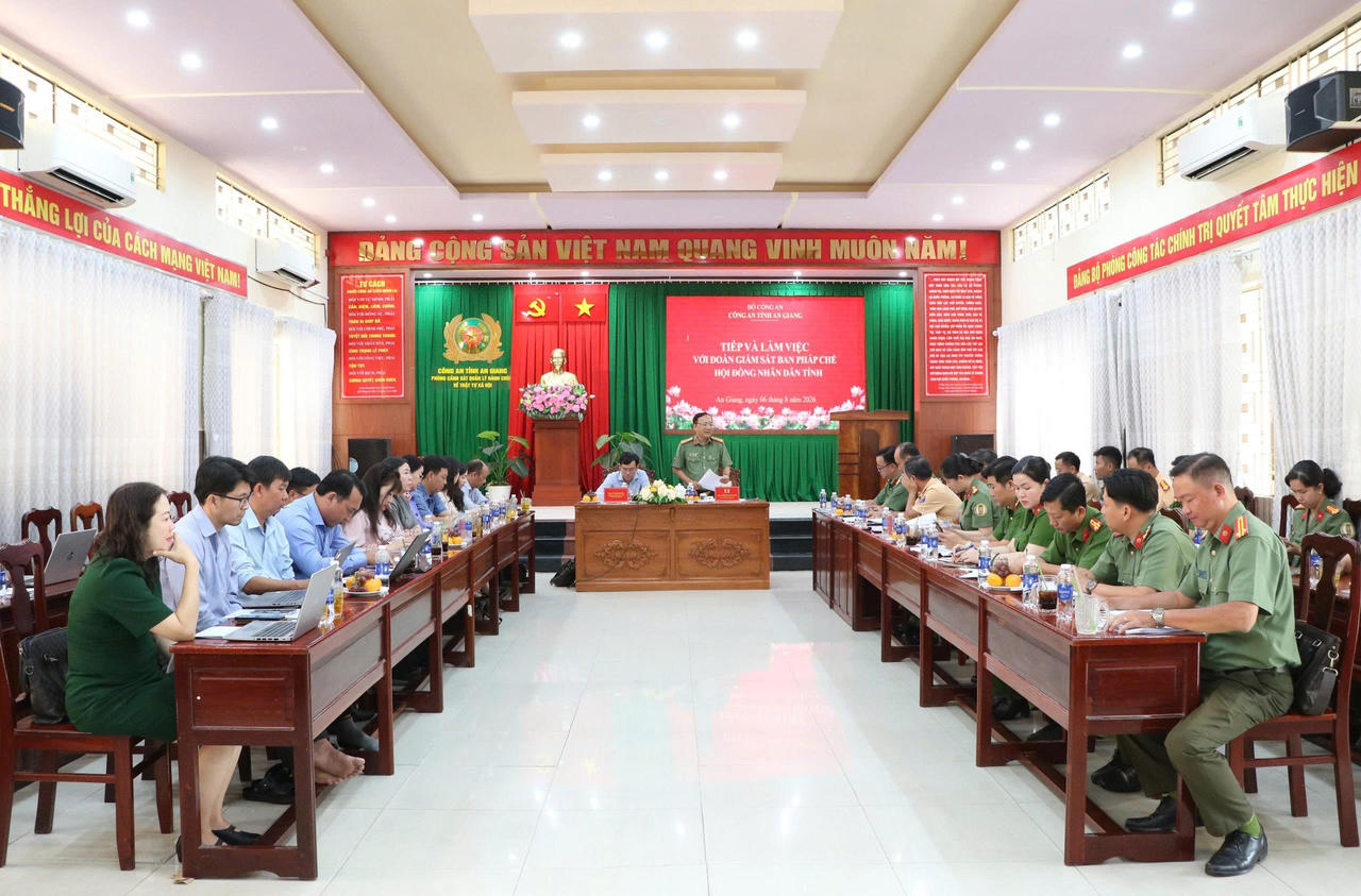 Ban Pháp chế HĐND tỉnh khảo sát công tác cải cách hành chính tại Công an tỉnh An Giang