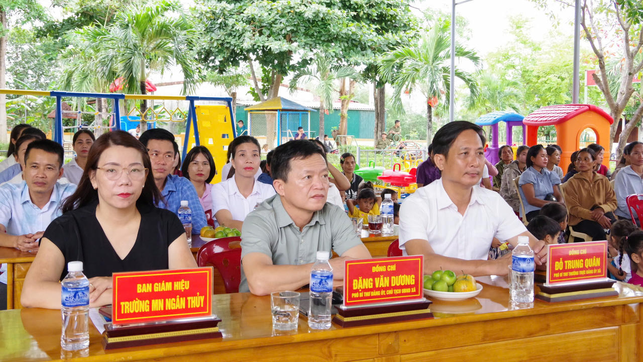 Bộ CHQS tỉnh Quảng Trị bàn giao khu vui chơi cho trẻ em vùng khó khăn