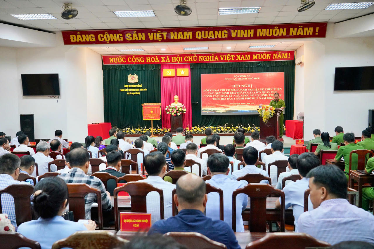 Công an TP Huế đối thoại, hỗ trợ doanh nghiệp thực hiện quy định về an ninh, trật tự và phòng cháy, chữa cháy