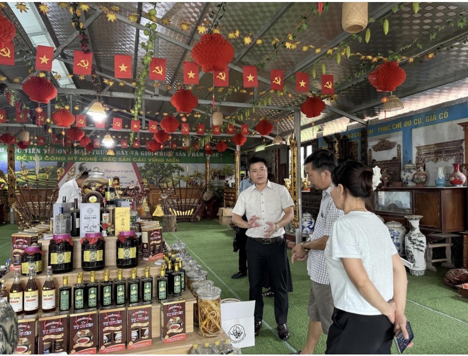 ACT tích cực triển khai các hoạt động hỗ trợ doanh nghiệp, hợp tác xã định hướng và bảo trợ thương hiệu sản phẩm.