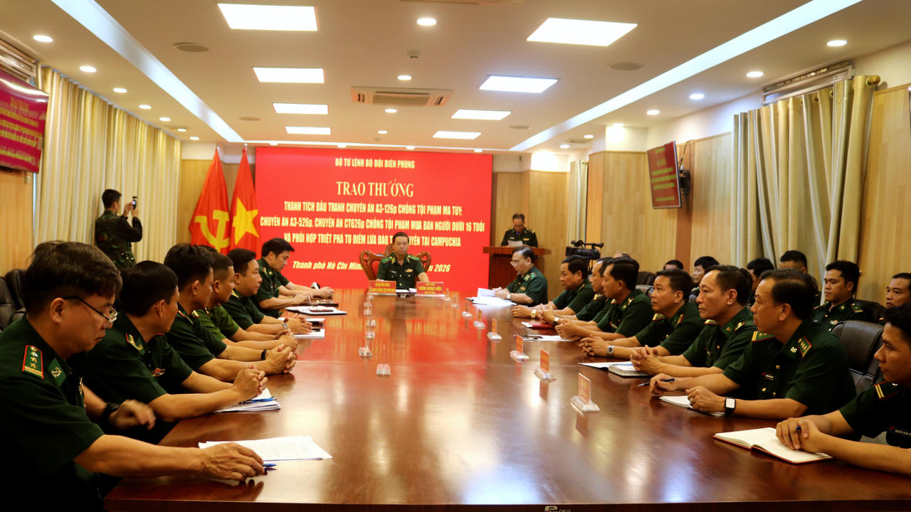 BĐBP khen thưởng các tập thể lập thành tích xuất sắc trong đấu tranh phòng, chống tội phạm