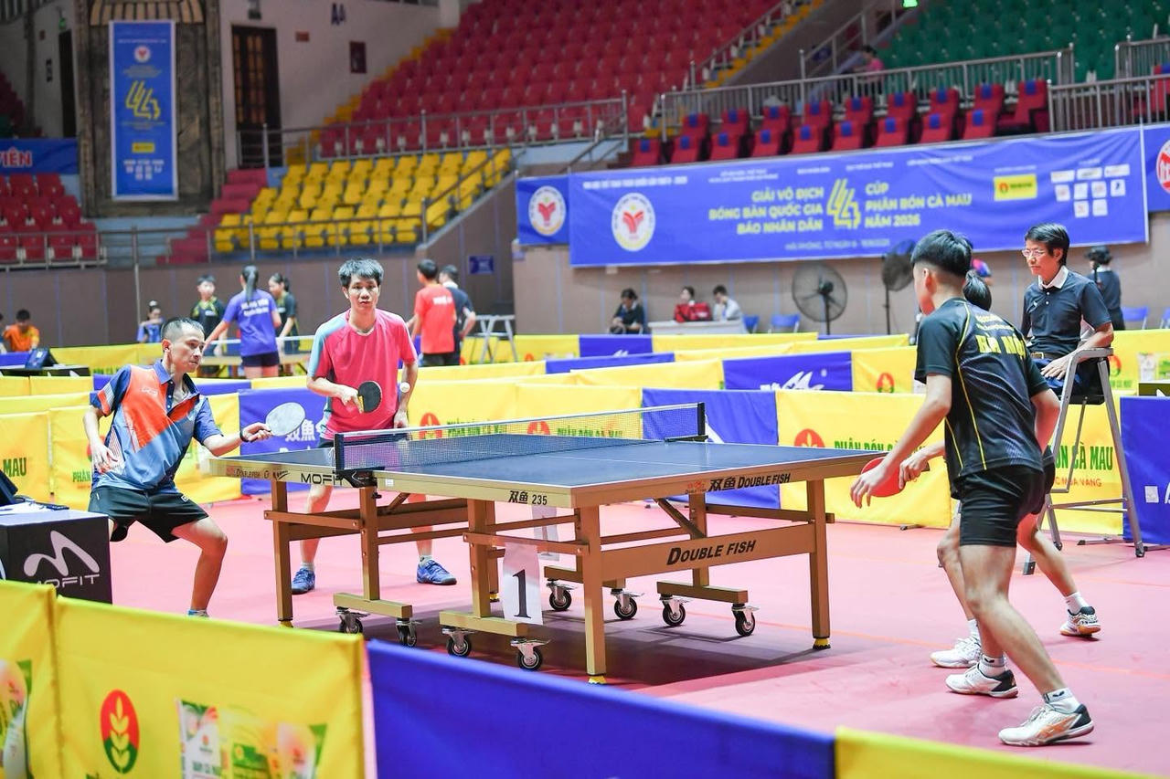 Các tay vợt tranh tài tại Giải bóng bàn toàn quốc Báo Nhân Dân mở rộng năm 2026, diễn ra tại Hải Phòng từ ngày 3 đến 5/8. (ảnh Mofit)
