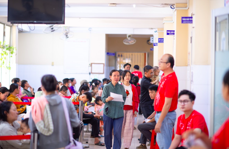 Cuộc tìm kiếm và vá lại những 'trái tim lỗi'
