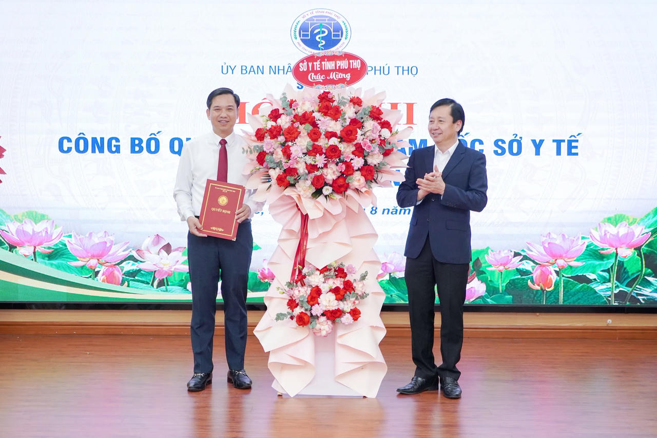 Phú Thọ: Công bố bổ nhiệm lại Giám đốc Trung tâm Y tế khu vực Cẩm Khê