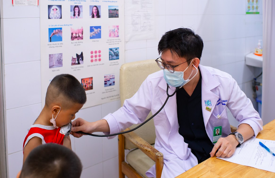 Cuộc tìm kiếm và vá lại những 'trái tim lỗi'
