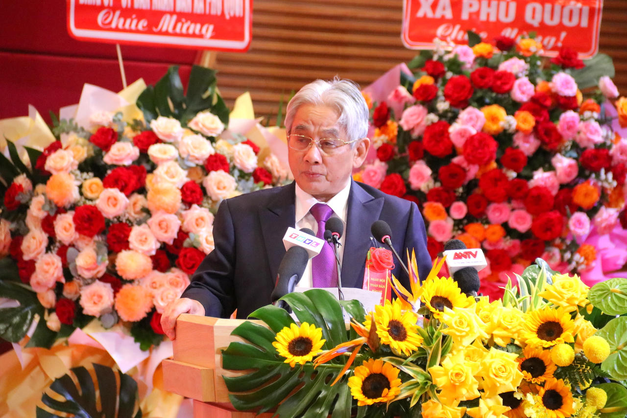 NGND.PGS.TS Lương Minh Cừ - Hiệu trưởng Trường Đại học Cửu Long cho biết, trong thời gian tới, Trường sẽ xây dựng Trường Đại học Cửu Long trở thành điểm sáng về an ninh, trật tự và môi trường giáo dục an toàn, văn minh